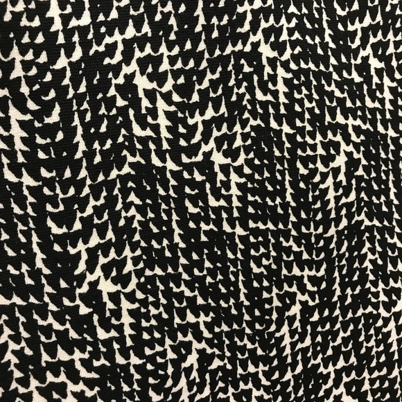 SOLD - NWT Ann Taylor Top - Picture 6 of 6